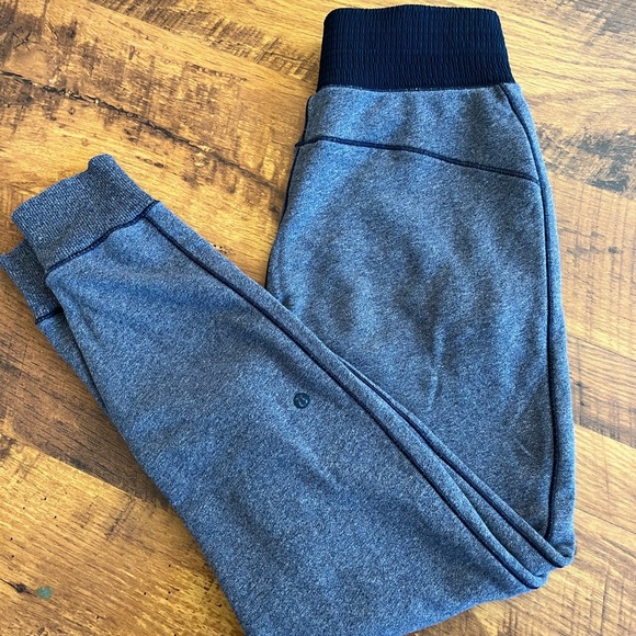 Lululemon Cool & Collected Jogger *28" - Picture 3 of 5